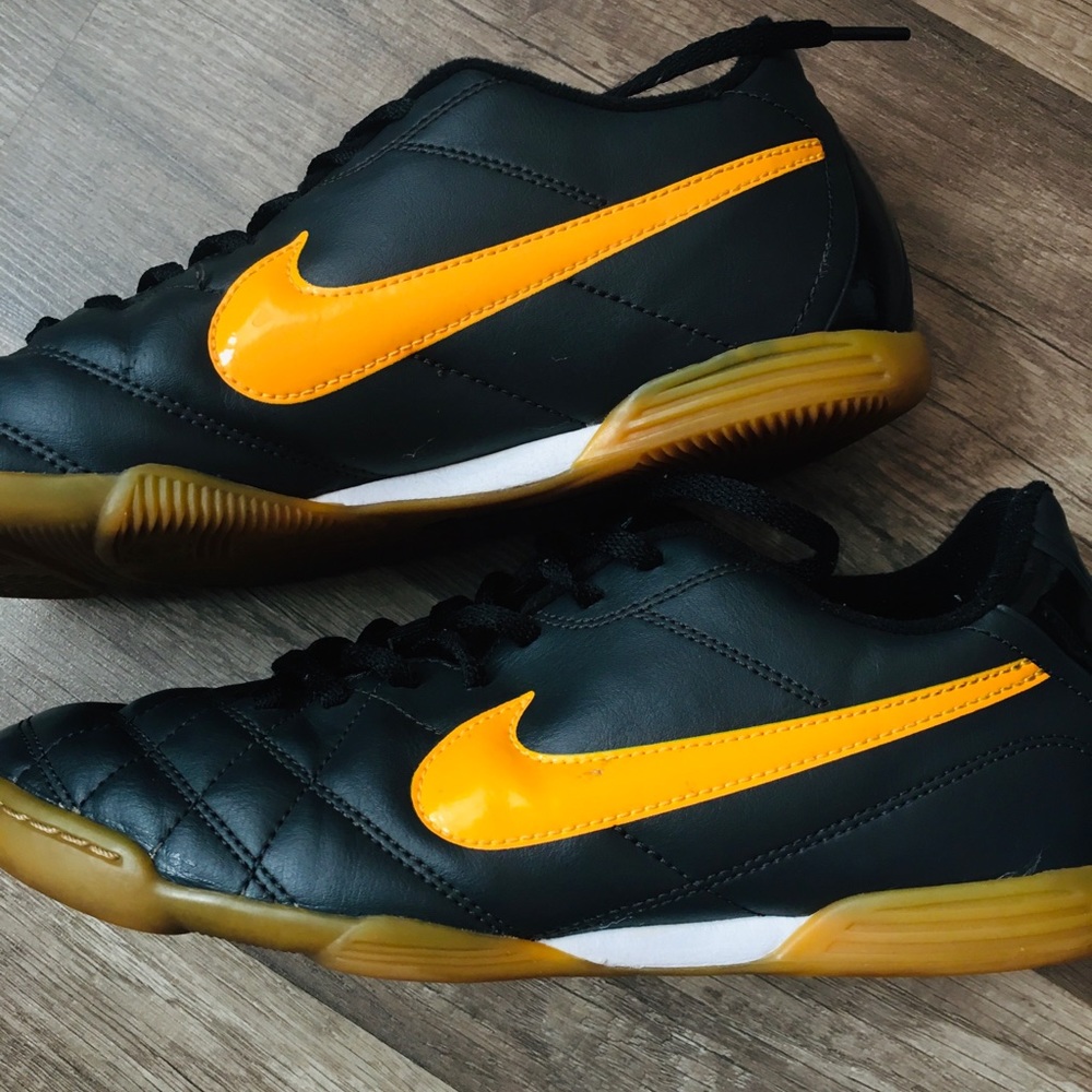 Nike Women’s Indoor Soccer Shoes
